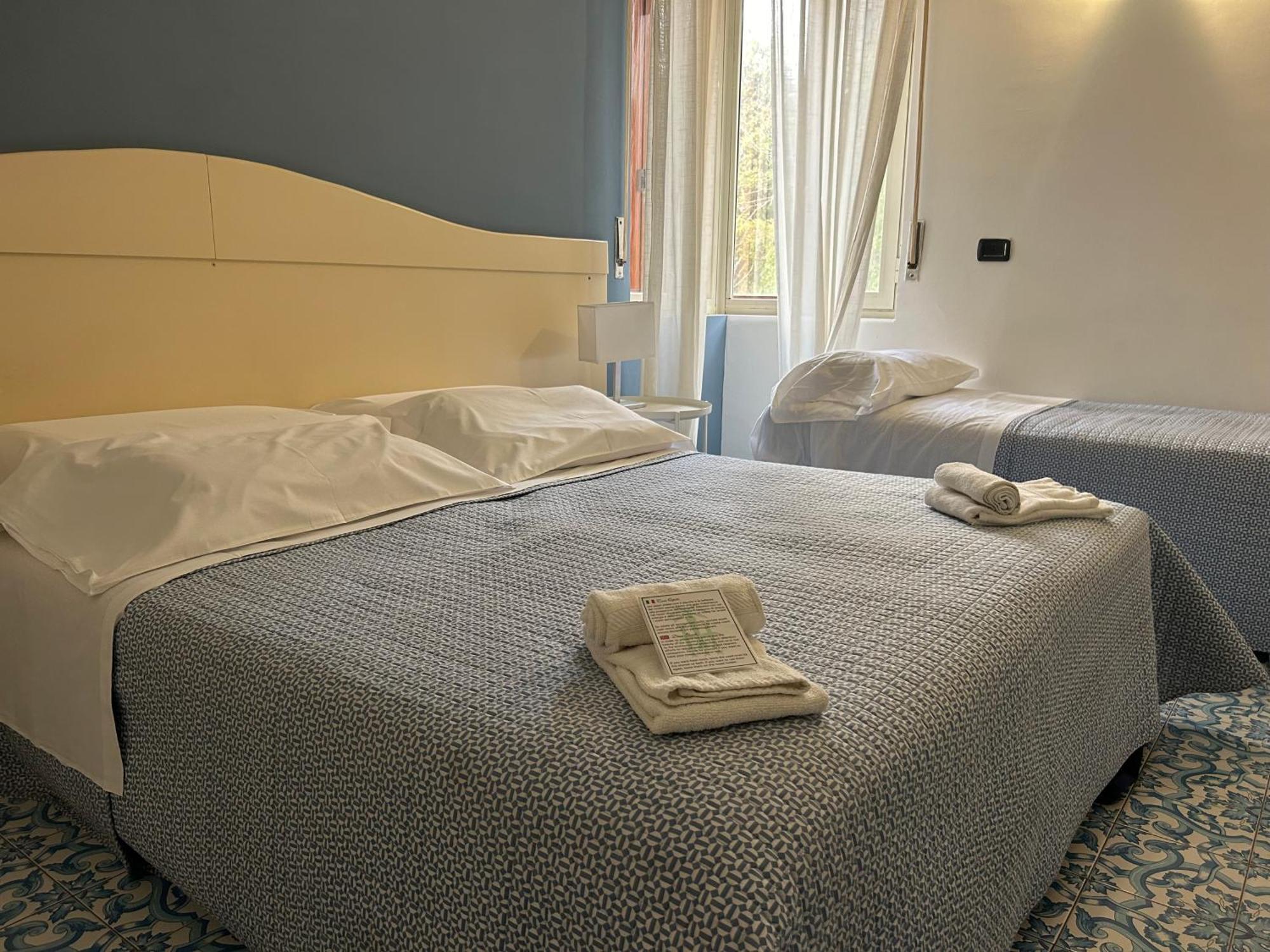 Hotel Palma Castellammare di Stabia Exterior foto